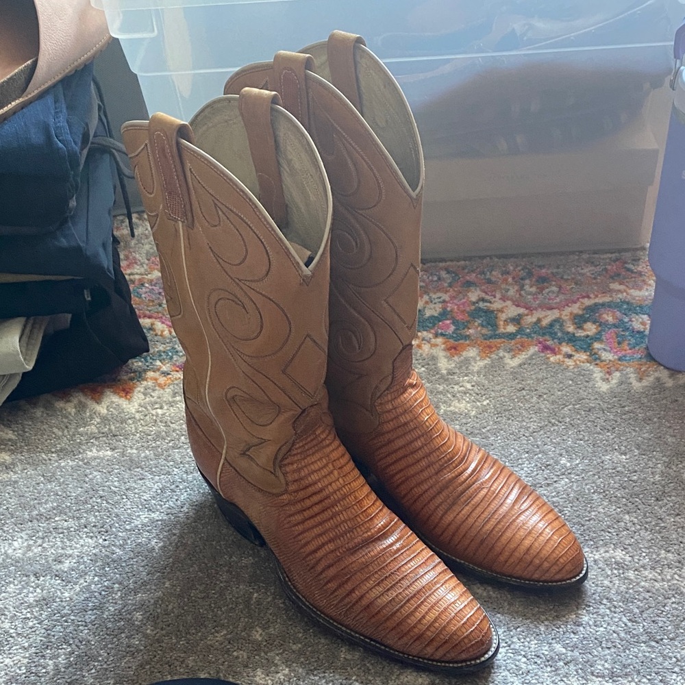 Vintage Dan Post Brown and Tan Cowboy Boots